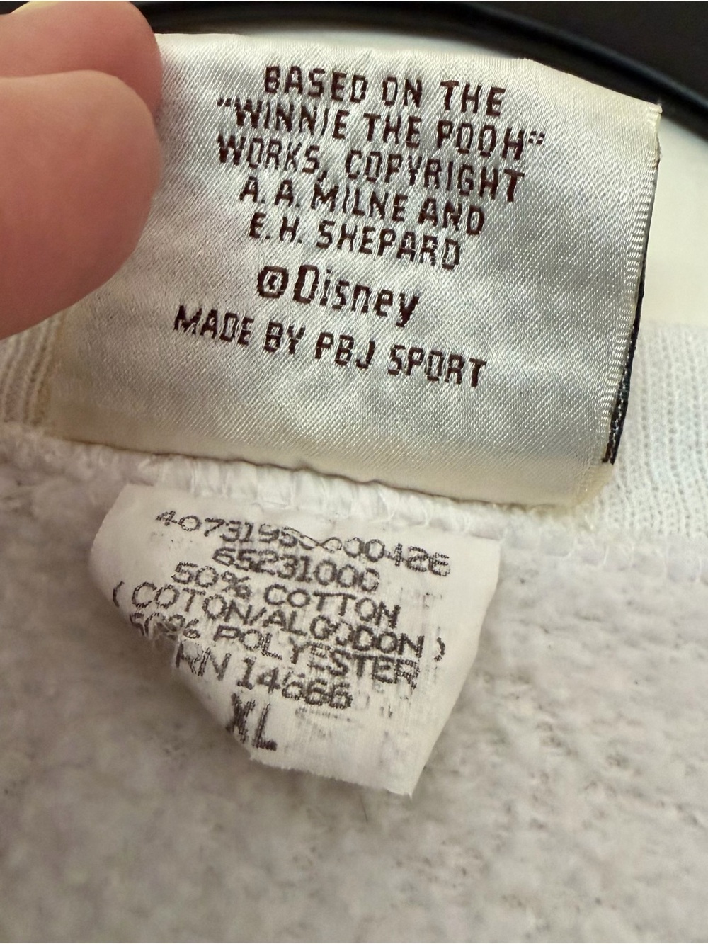 Vtg Classic Pooh Christopher Robin Piglet Embroidered Sweatshirt Winnie The XL - Picture 4 of 5